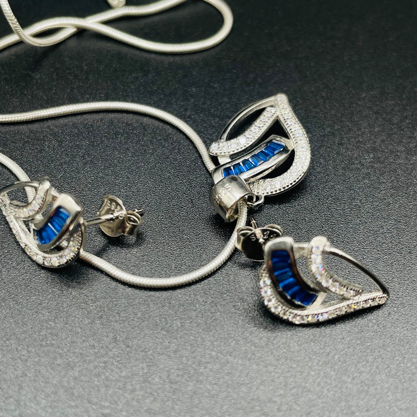 Blue Drop Pendant Set