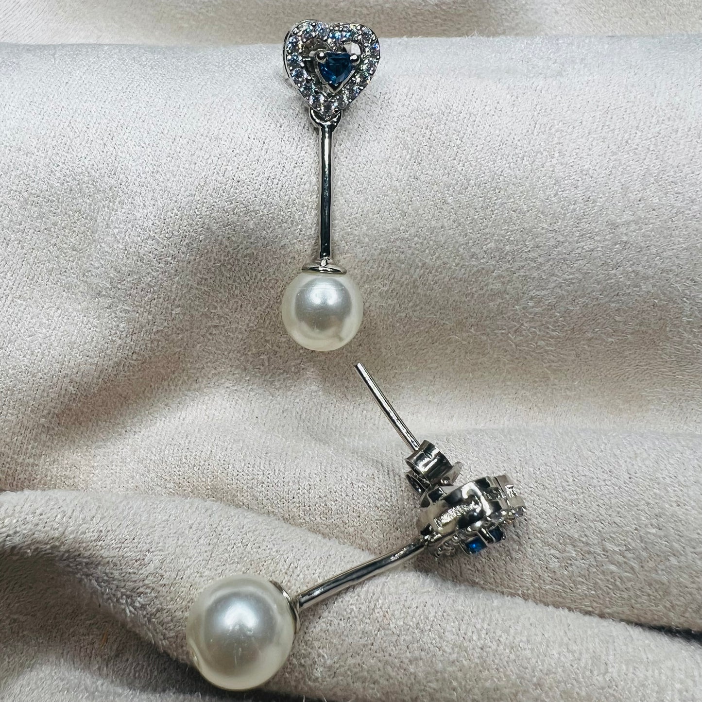 Heart Drop Pearl Earring