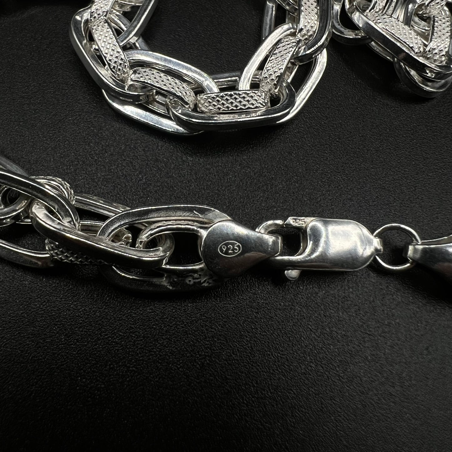 Triple Lock Chain