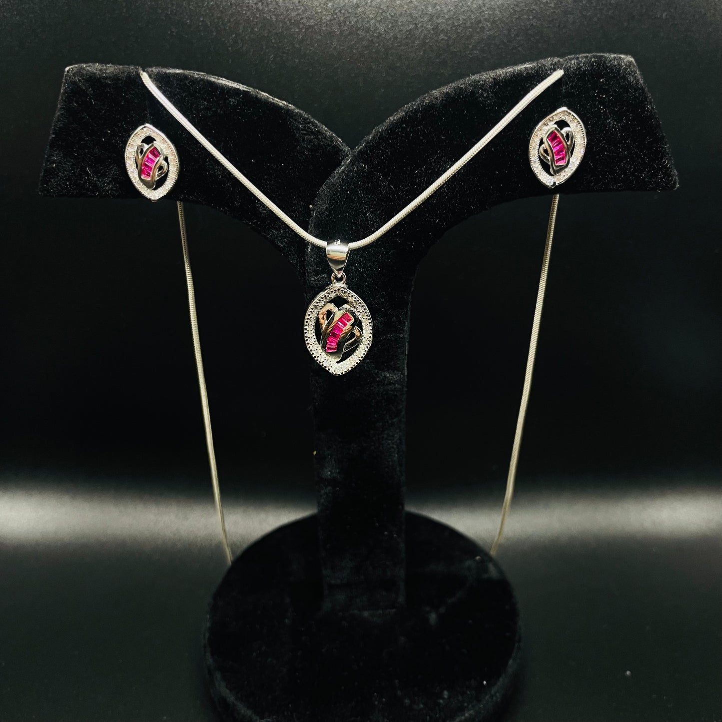 Pink Eye Pendant Set