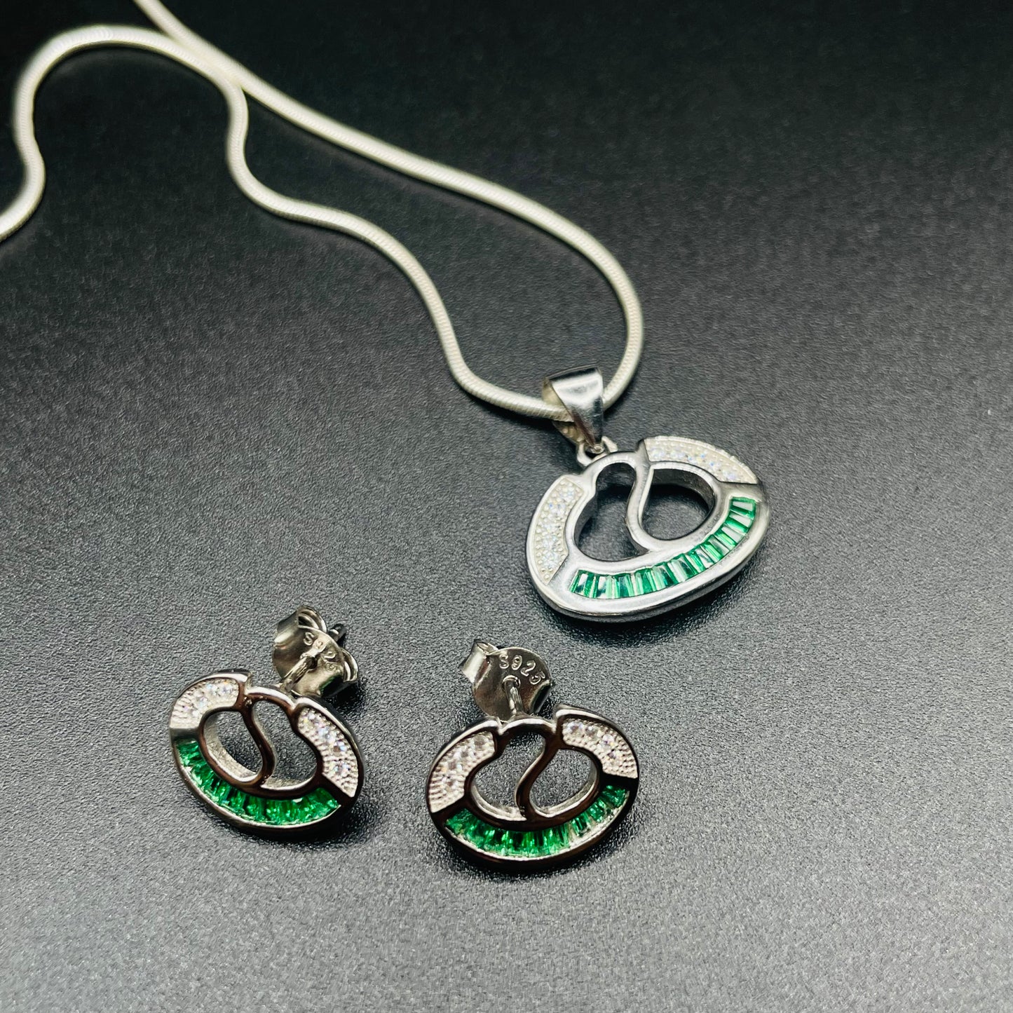 Green Spiral Pendant Set