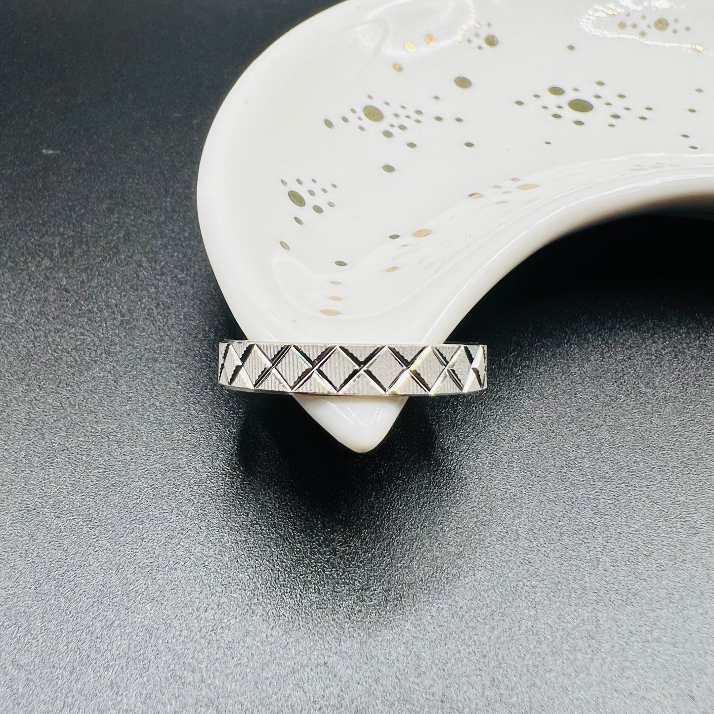 Cross Band Ring