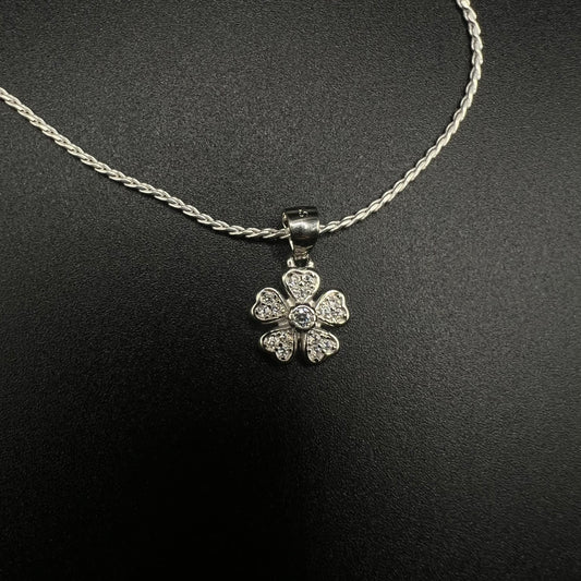 Daisy Pendant