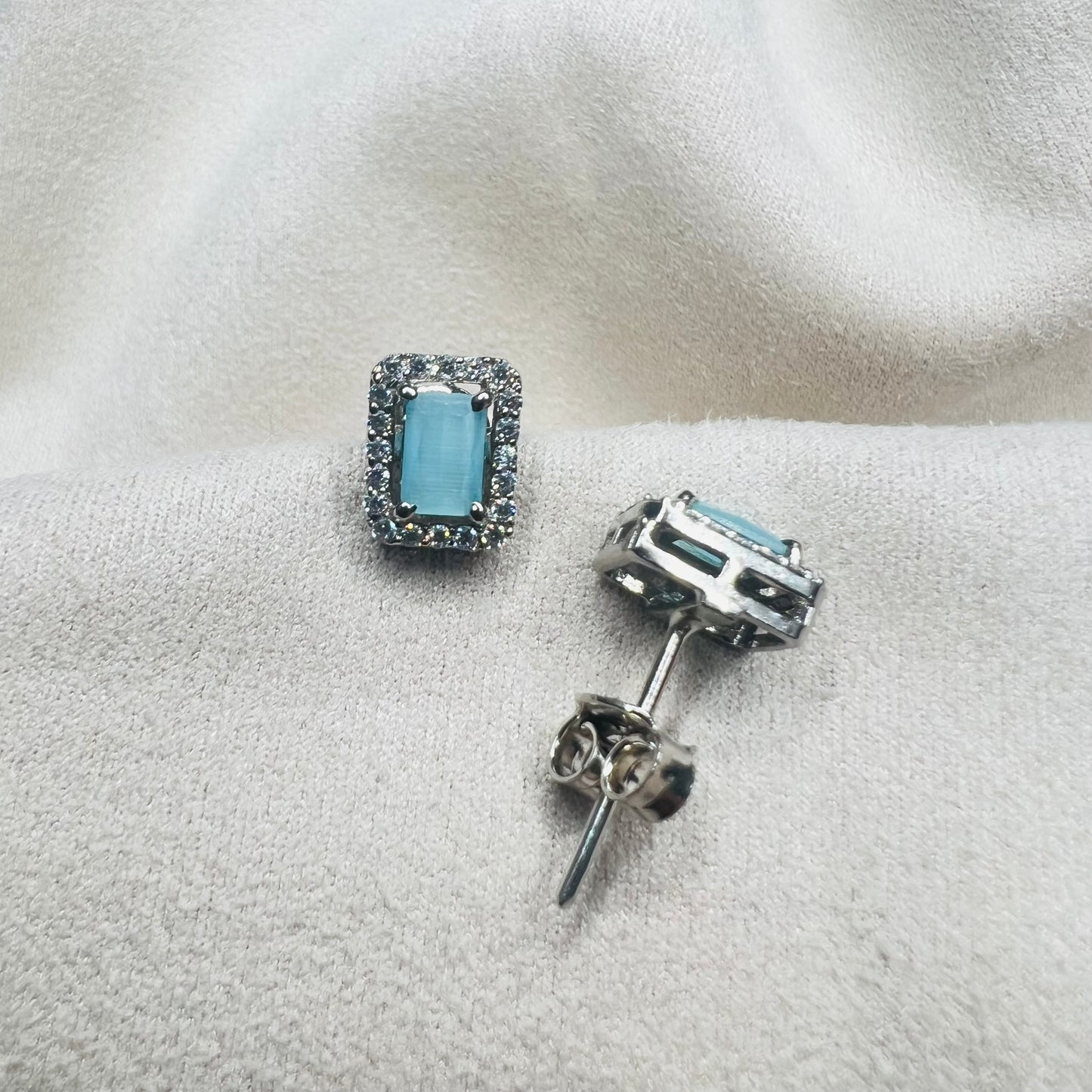 Blue Stone Stud